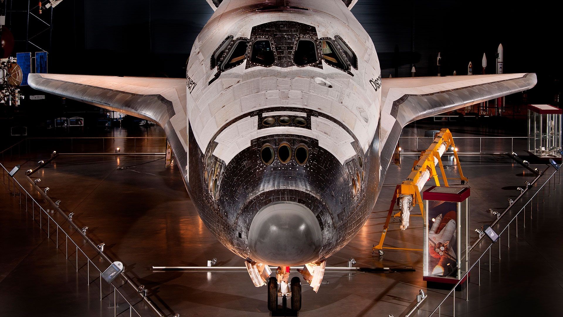 NASA chief Jared Isaacman says Texas may get a moonship, not space shuttle  Discovery